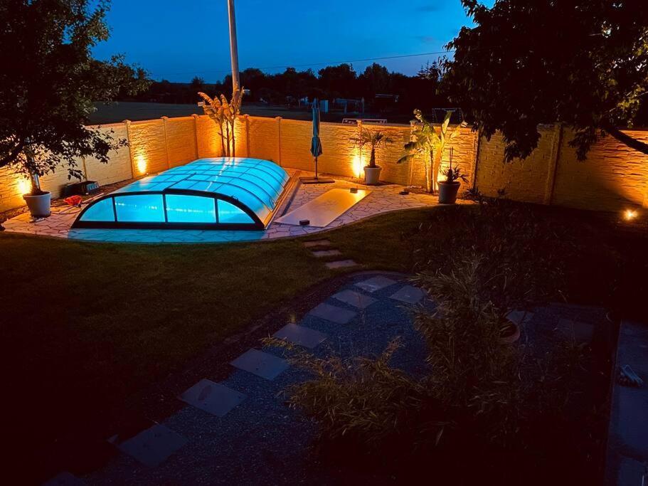 Pool, Sauna Und Blick Ins Gruene Wittenberg Luaran gambar