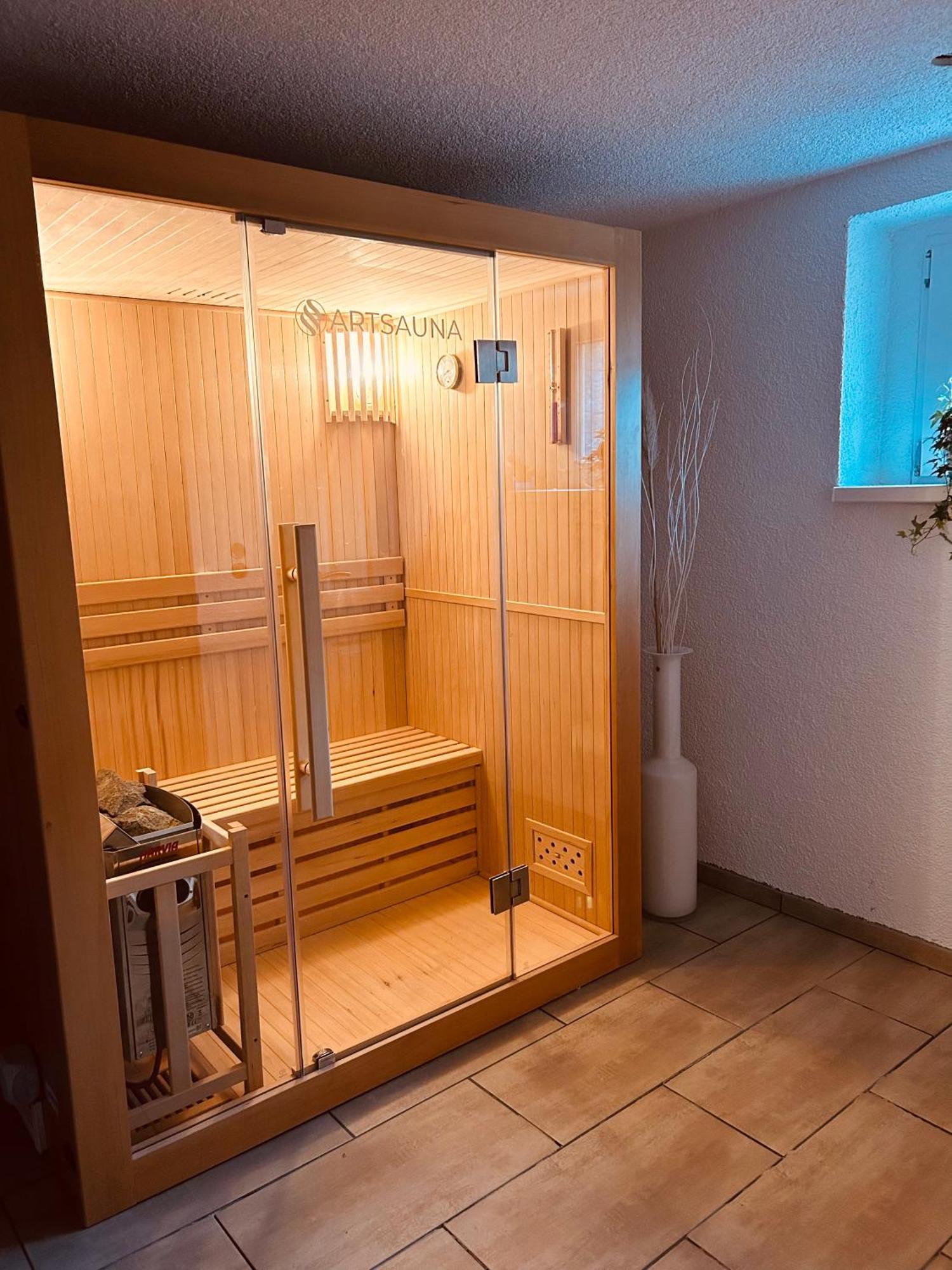 Pool, Sauna Und Blick Ins Gruene Wittenberg Luaran gambar